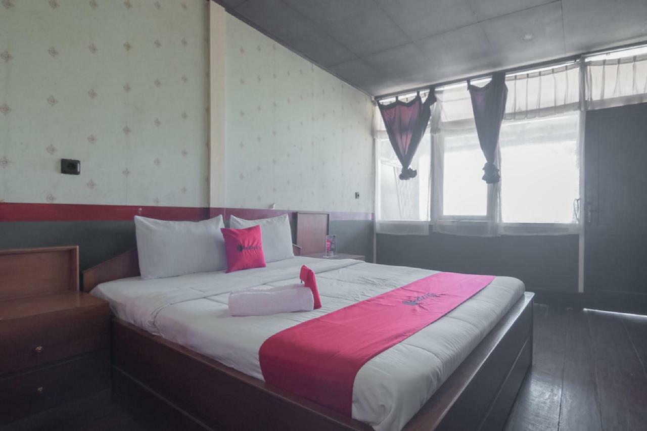 Reddoorz @ Maribaya Street Hotel Lembang Bagian luar foto
